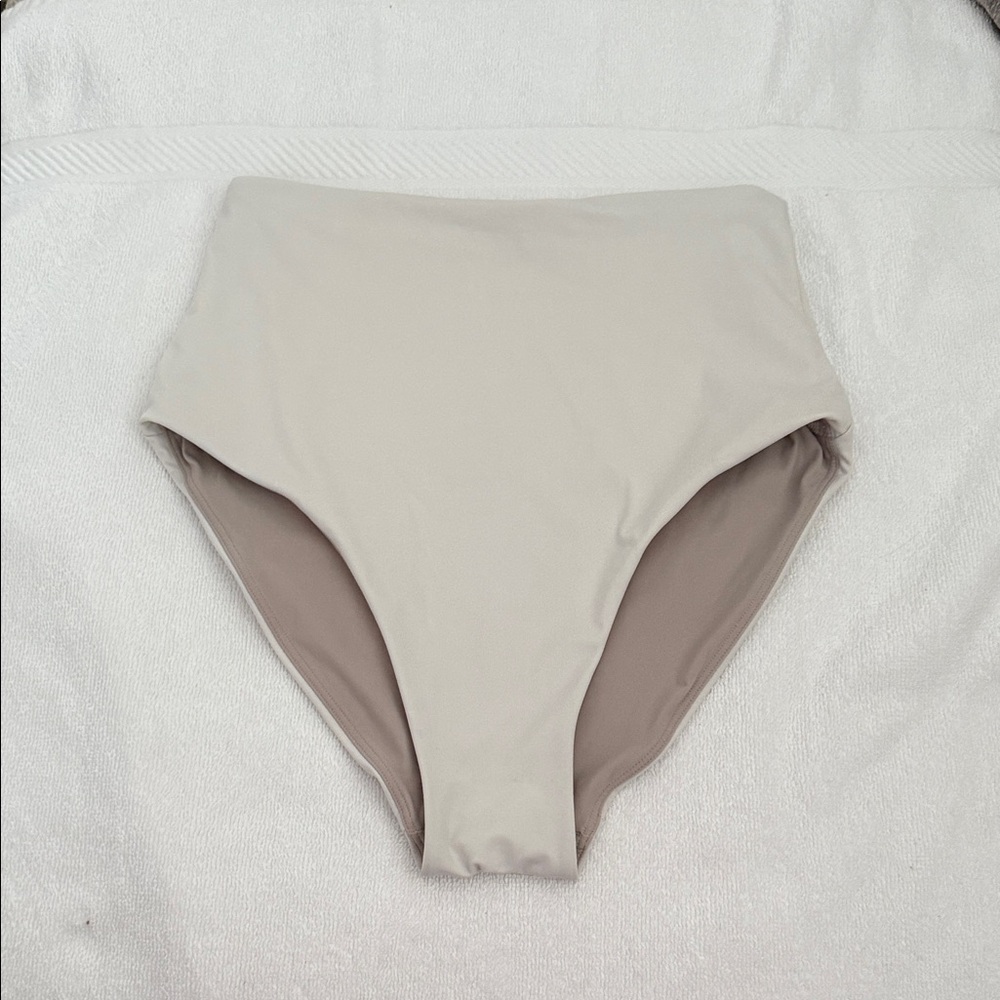 Lululemon Deep Sea High Waist Bottom Off White
